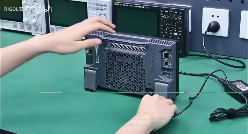 【产品】普源DHO800/900超便携示波器，突破电源限制！