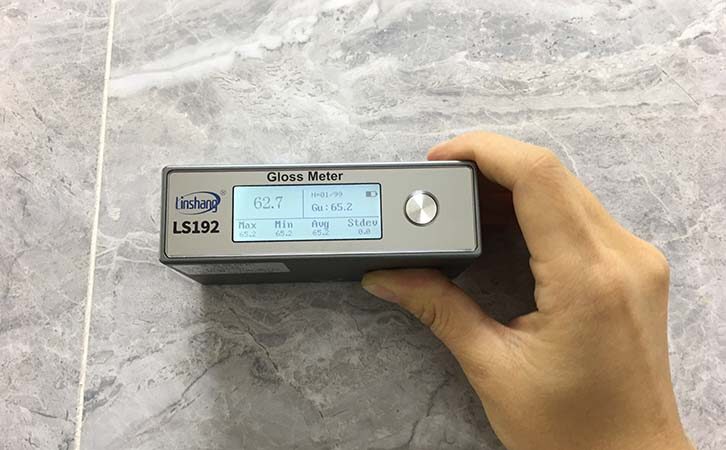 用光泽度仪测量石材光泽度