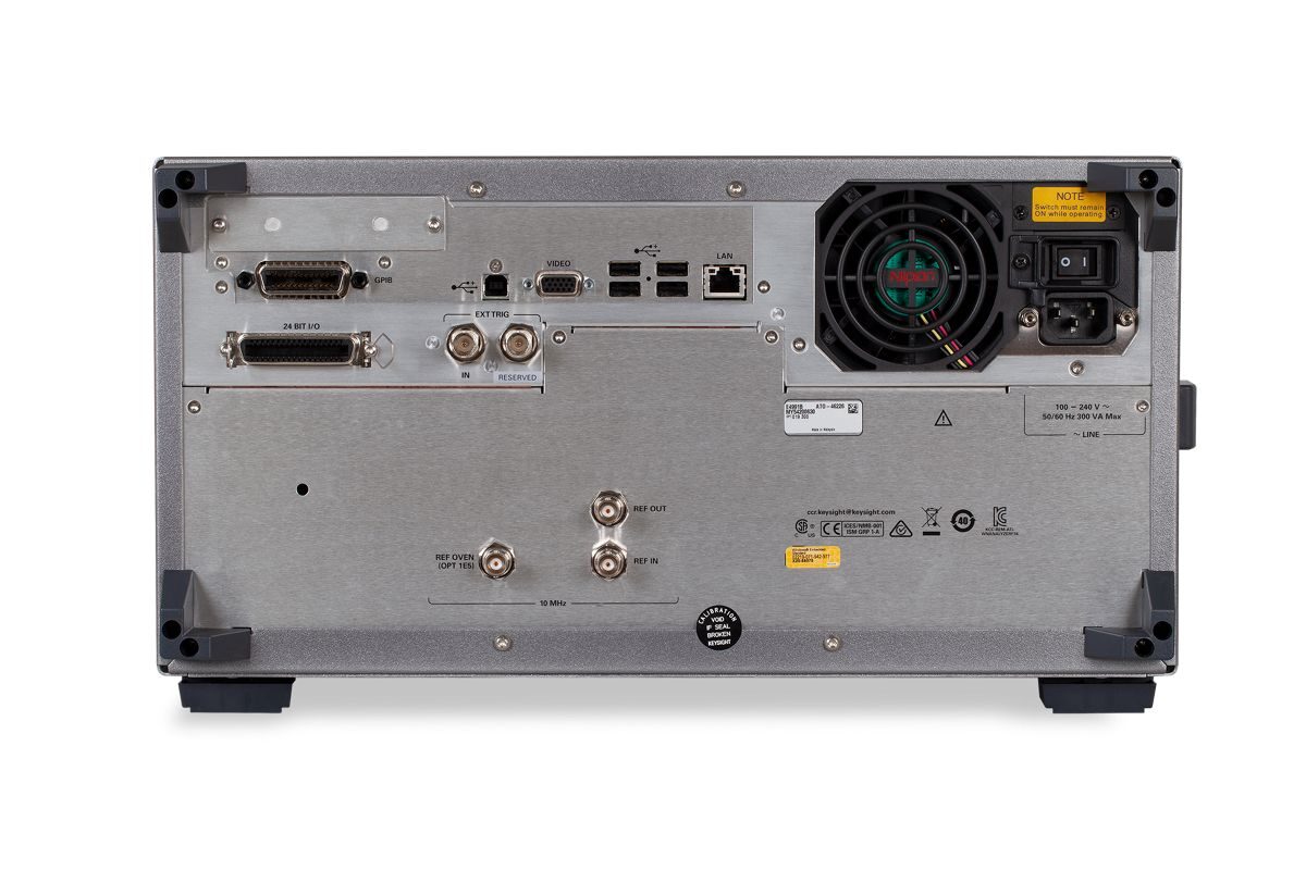 E4982A LCR表，1 MHz 至 300 MHz / 500 MHz / 1 GHz / 3 GHz 图4