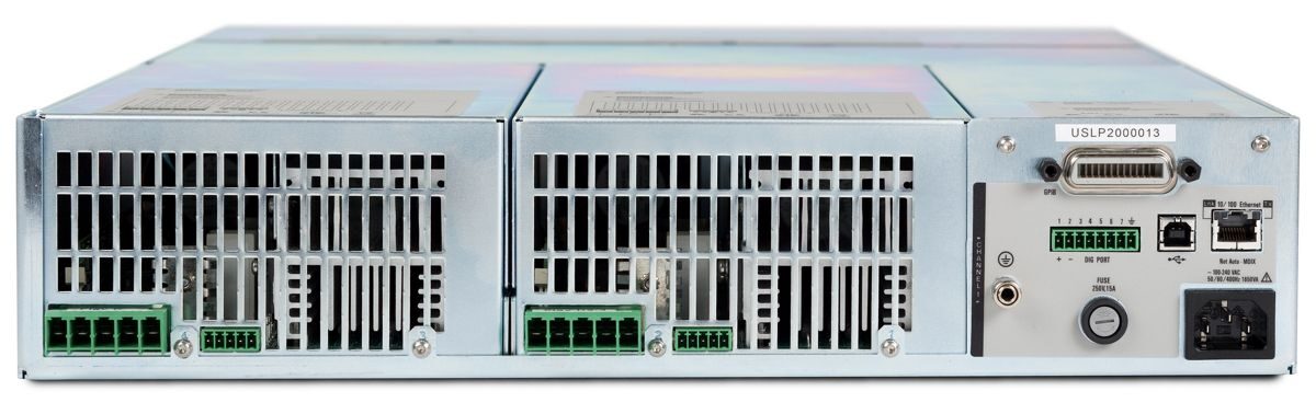E4368A 由 E4360A SAS 主机 + 2 个 E4362A 模块组成的配置 图2