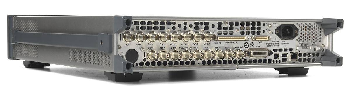 N5182BMXG 系列射频矢量信号发生器，9 kHz 至 6 GHz 图3